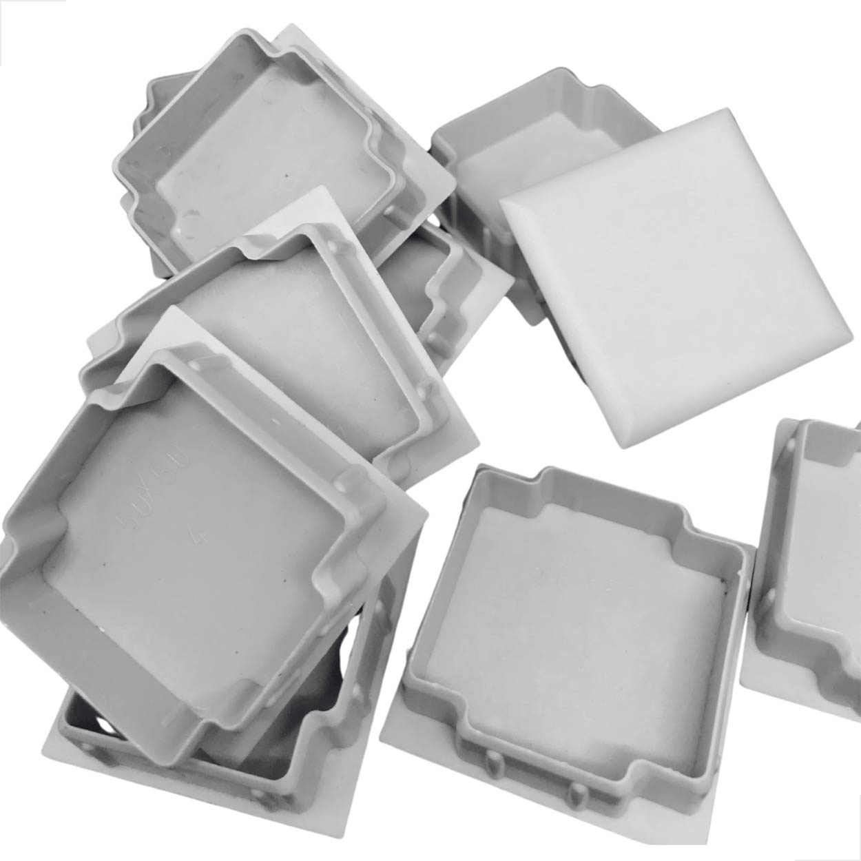 Tampa Plastica Para Tubo Alumínio 50x50 Fosco 10 Unidades
