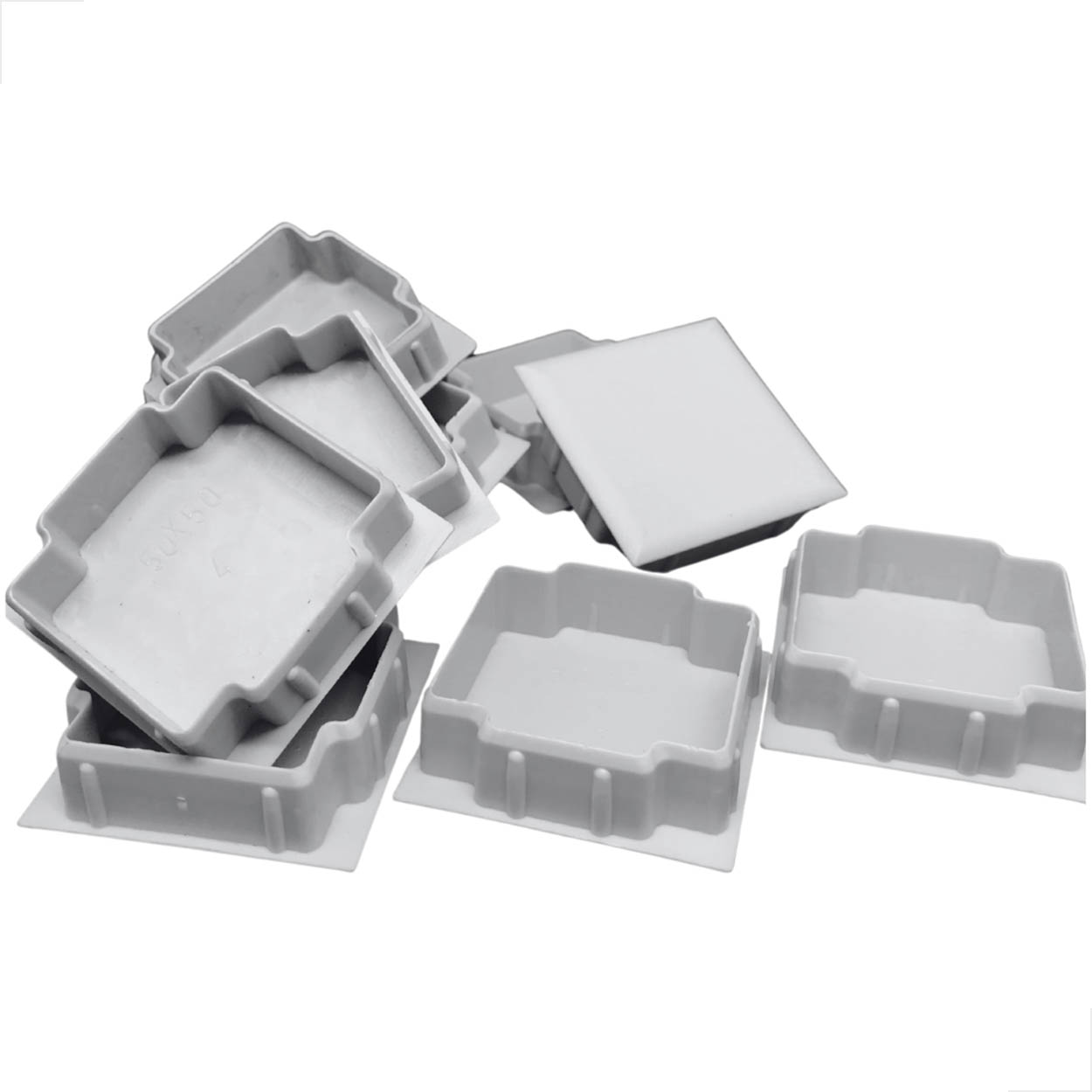 Tampa Plastica Para Tubo De Alumínio 50x50 Fosco 10 Unidades